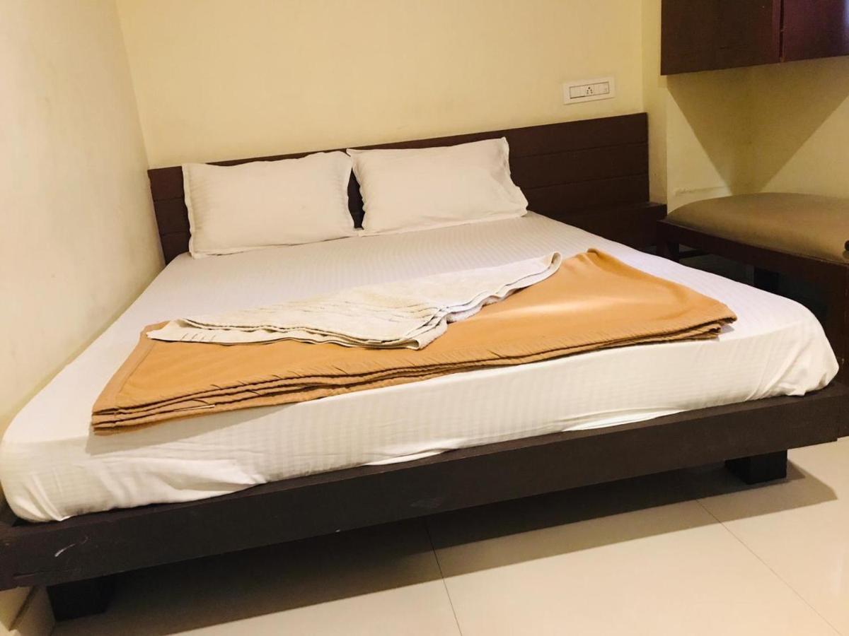 Staymaker Bright Palace Residency Shimoga Exteriér fotografie